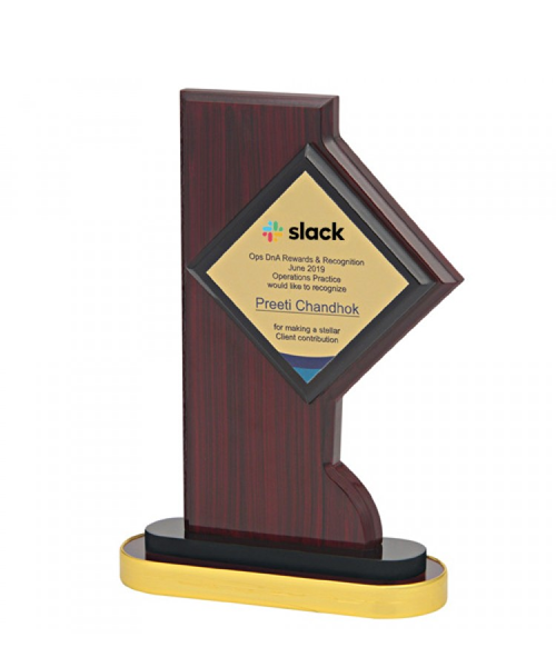 Wooden Trophy Manufacturer in Delhi